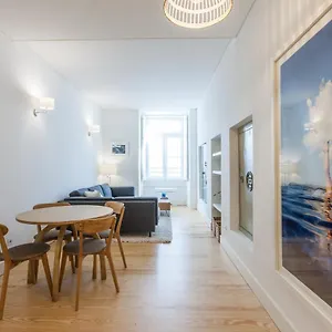 feels-like-home-downtown-aqua-apartment.hotels-lisbon-portugal.com/